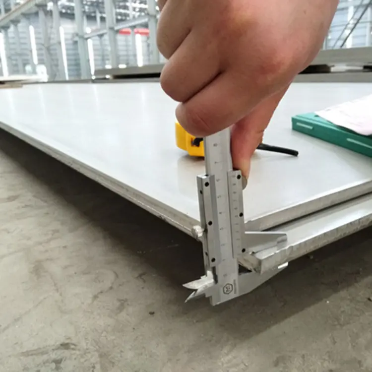 সম্পর্কে সর্বশেষ কোম্পানী কেস ইরানে শিল্প প্রকল্পের জন্য স্টেইনলেস স্টীল শীট সরবরাহ