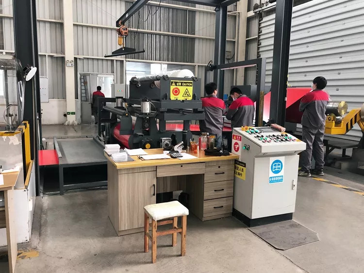 Jiangsu Xinyuanxing  Metal Products Co.,Ltd উত্পাদক উত্পাদন লাইন